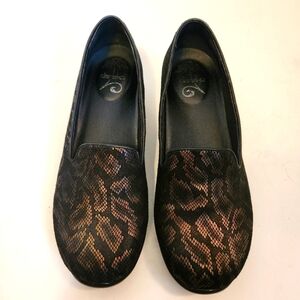 WOMENS DANSKO OLIVIA BRONZE SNAKE LEATHER SLIP ON LOAFER COMFORT SHOE SIZE 42